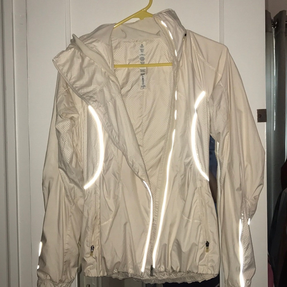 Lululemon reflective rain jacket